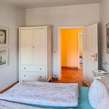 Apartment Fürstlich Wohnen Am Circus In *